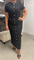 Robe moulante bouton dorée